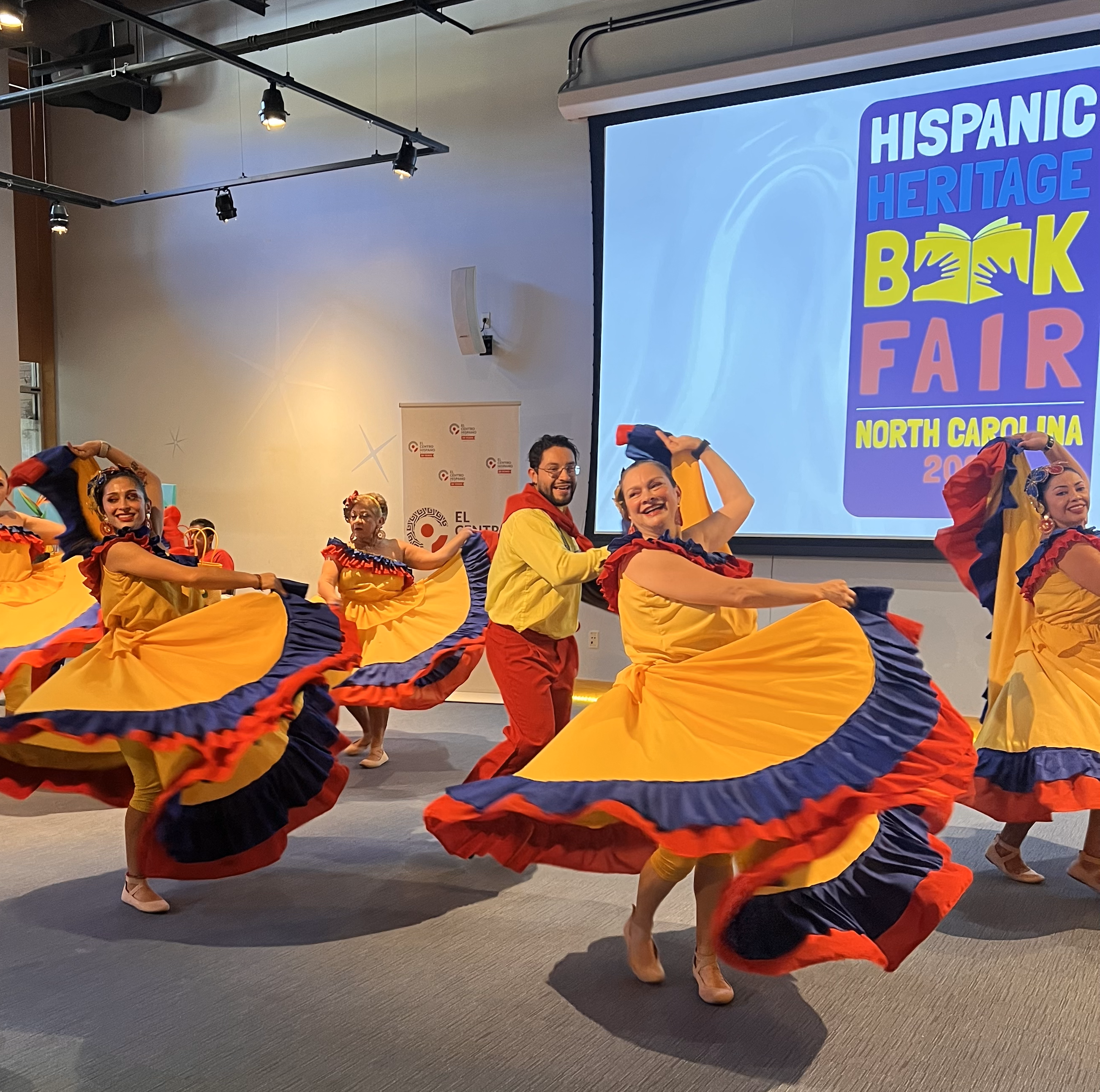 Takiri Dance group was present in our 4 version of the Hispanic Heritage Book Fair.