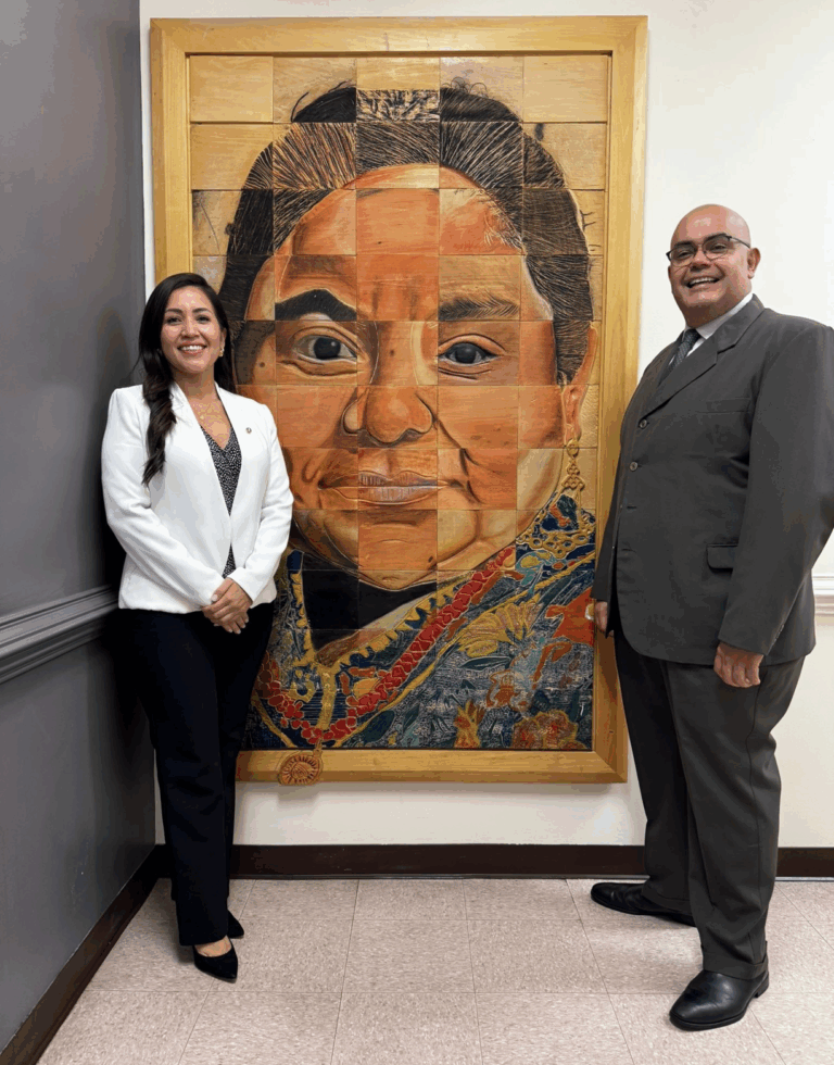 The Consulate General of Guatemala Visits El Centro Hispano!